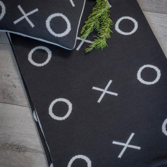 Noughts & Crosses Grey Throw